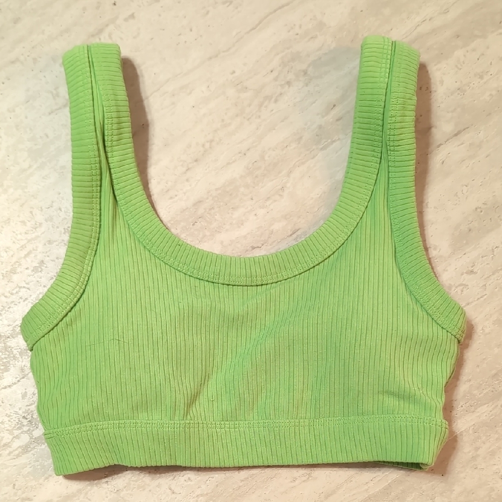 ALO Yoga Lime Ribbed Top + fog Grey Bra